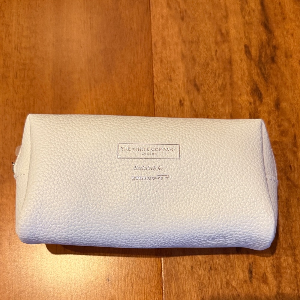 The White Company White Textured Pouch
